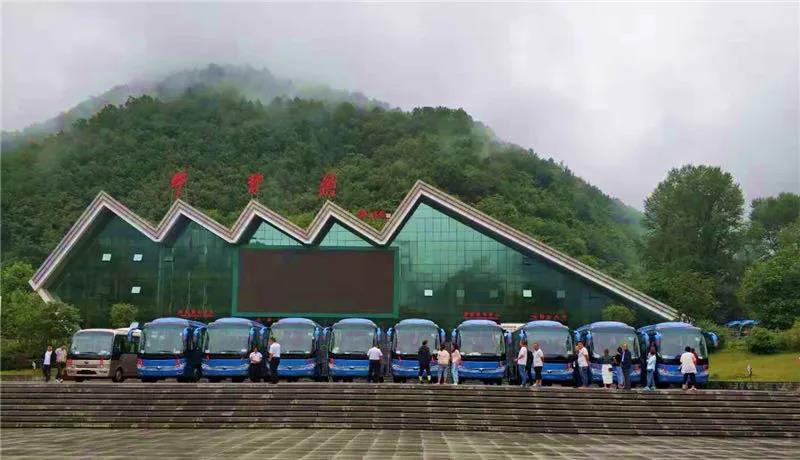 05.jpg